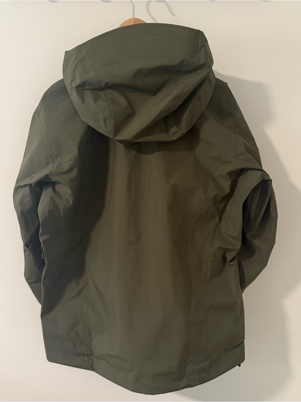 Arc'teryx Green Jacket Beta LT - Picture 6 of 6